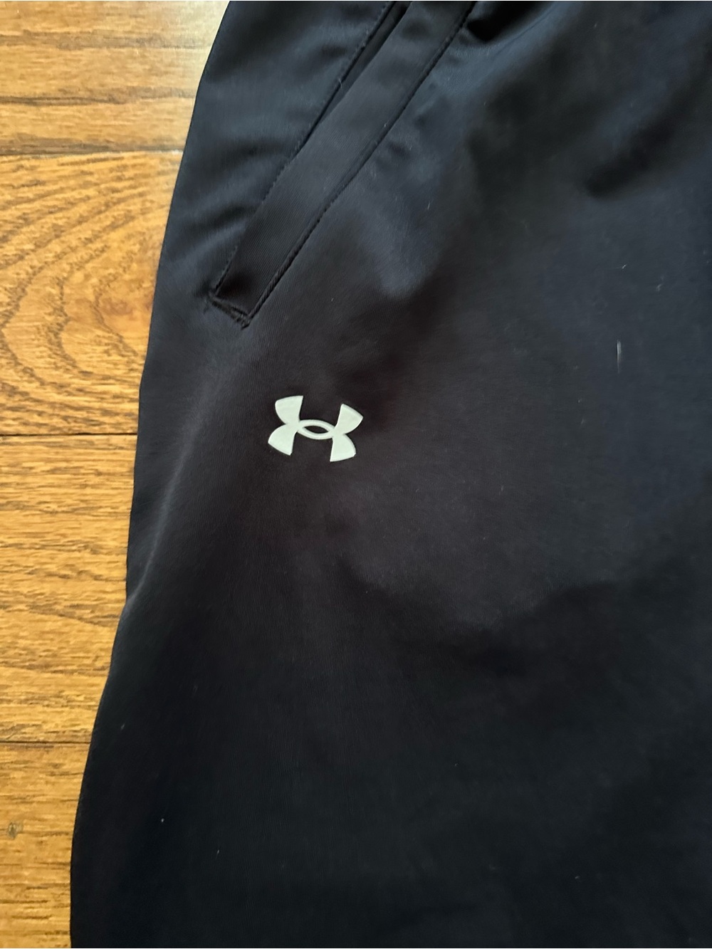 NWOT Under Armour Women’s Super Light Heat Gear Tech Pants XS Black Joggers - Picture 2 of 5